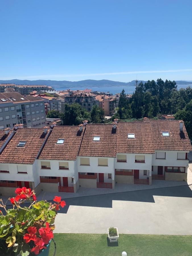 Con Piscina En El Centro De Appartement Sanxenxo